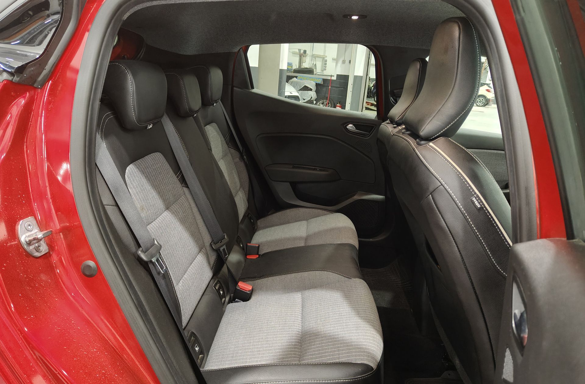 Renault Clio Techno TCe - foto 16