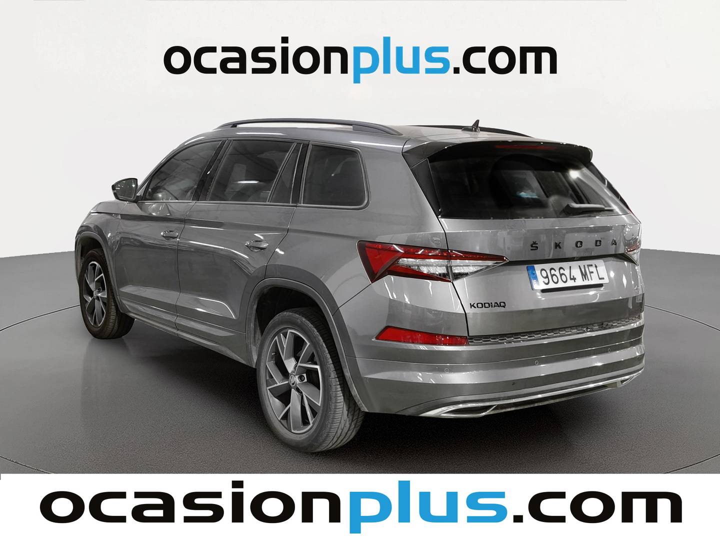 Foto trasera Skoda Kodiaq Skoda Kodiaq 2.0 TDI Sportline 4x2 DSG (150 CV) 7 plazas izquierda