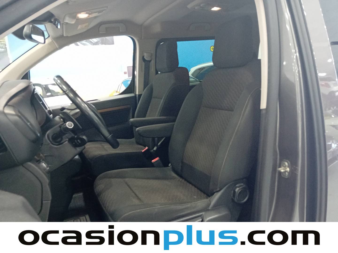 Foto asientos traseros Toyota Proace Verso Toyota Proace Verso Combi 2.0D Family Advance L1 Auto 8 Plazas (120 CV) 7 Plazas