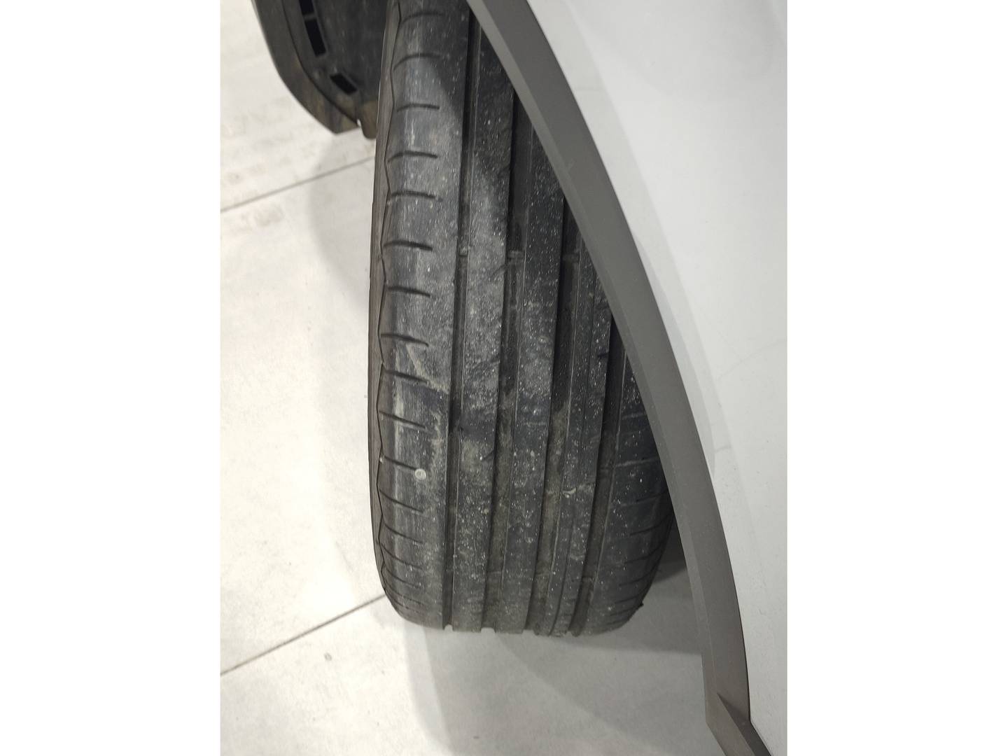 Foto Volkswagen T-Roc Volkswagen T-Roc Advance Style 1.0 TSI  (115 CV)