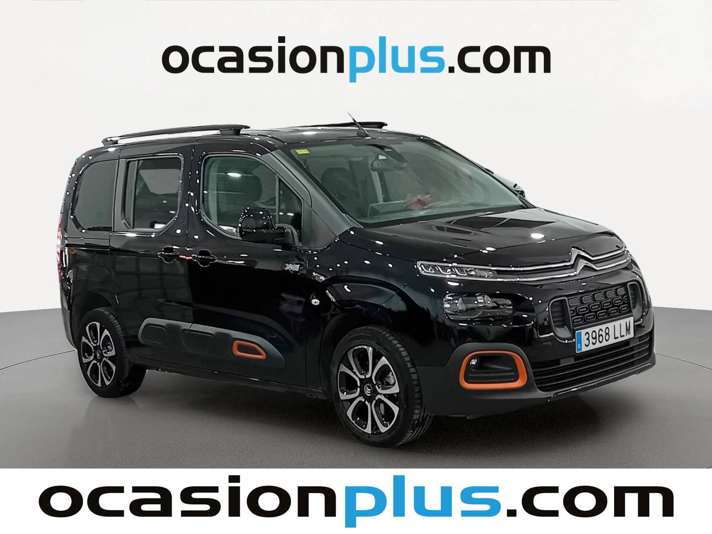 Foto delantera Citroën Berlingo Citroën Berlingo BlueHDi 130 S&S Talla M Shine (130 CV) derecha