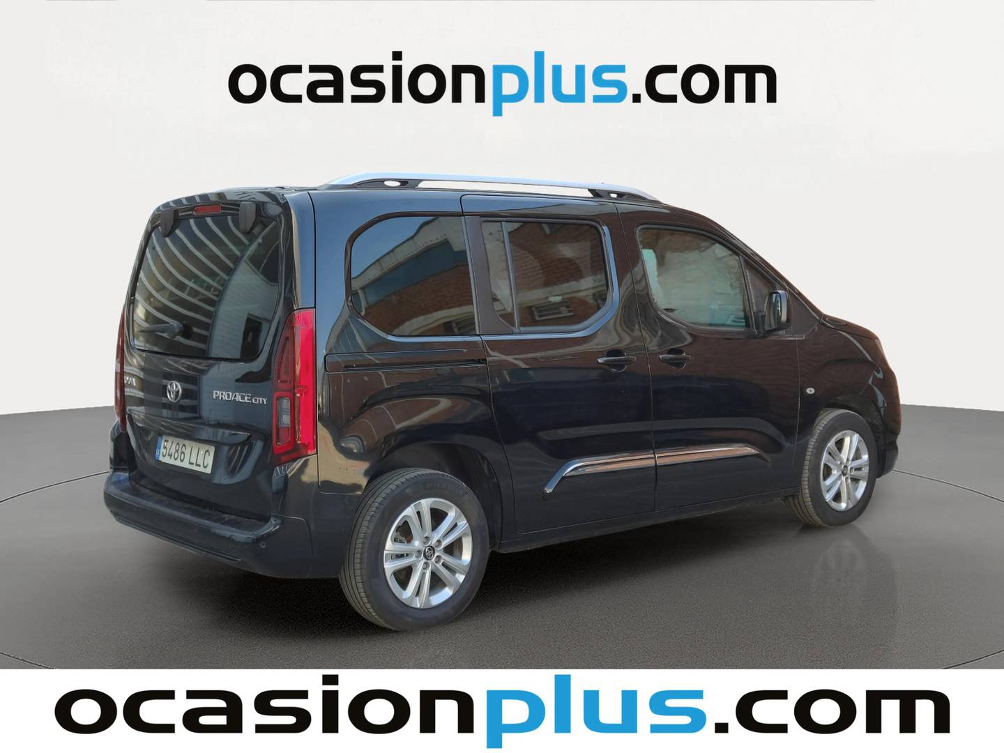 Foto trasera Toyota Proace City Verso Toyota Proace City Verso 1.2 Family Active L1 (110 CV) izquierda