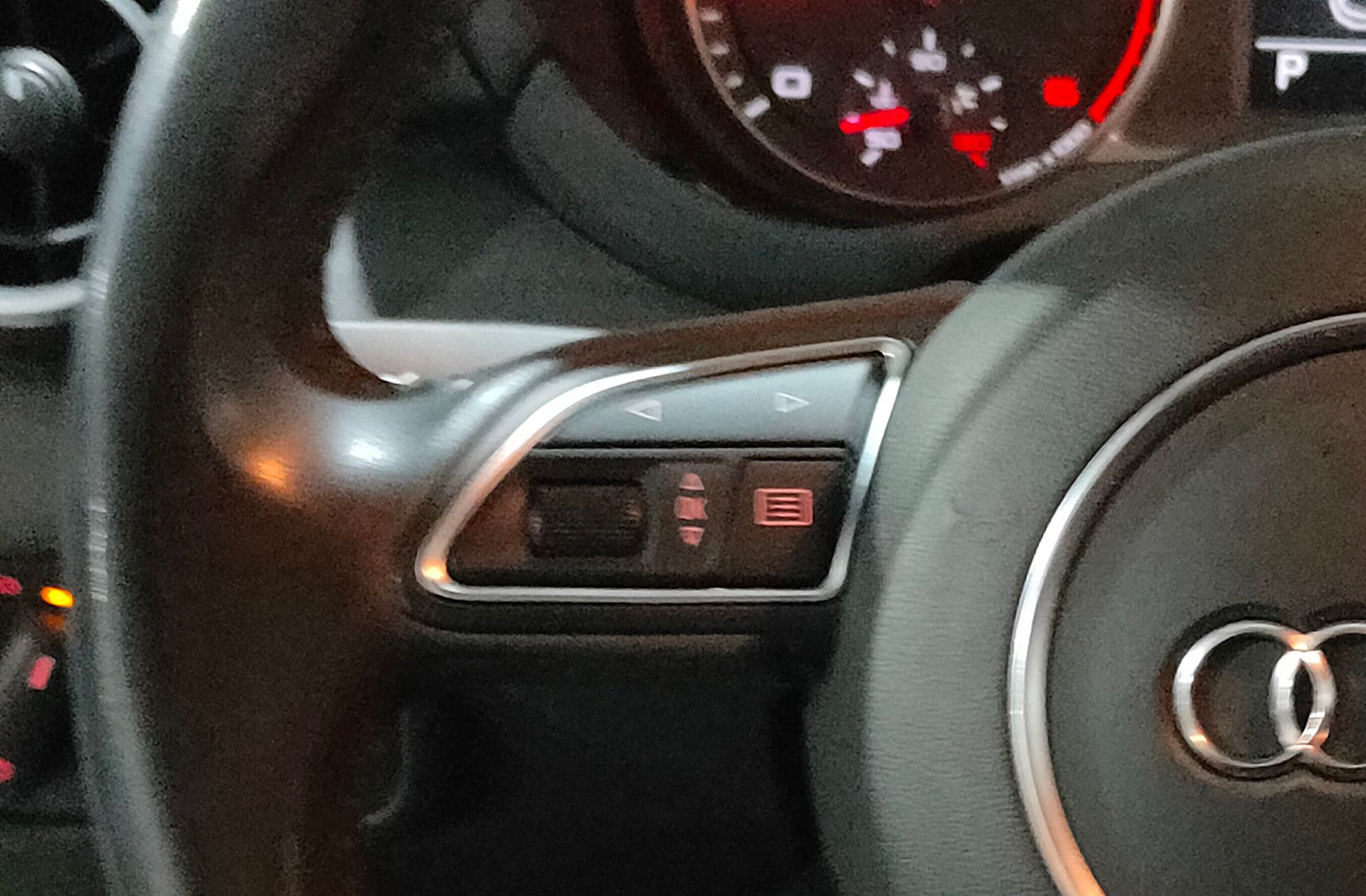 Audi A1 Attraction 1.6 TDI S tronic - foto 20