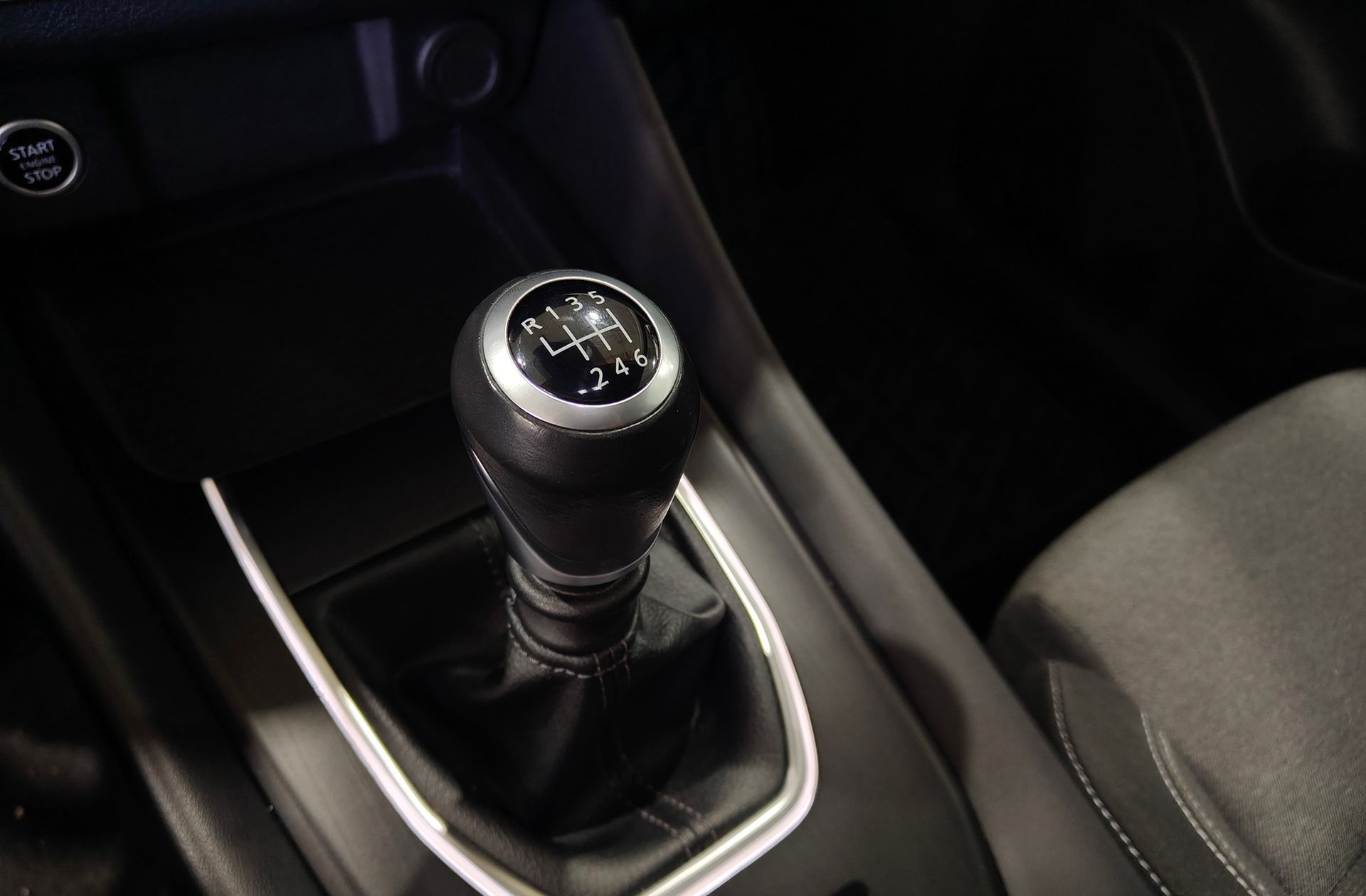 Nissan Qashqai DIG-T 140 N-Connecta - foto 5