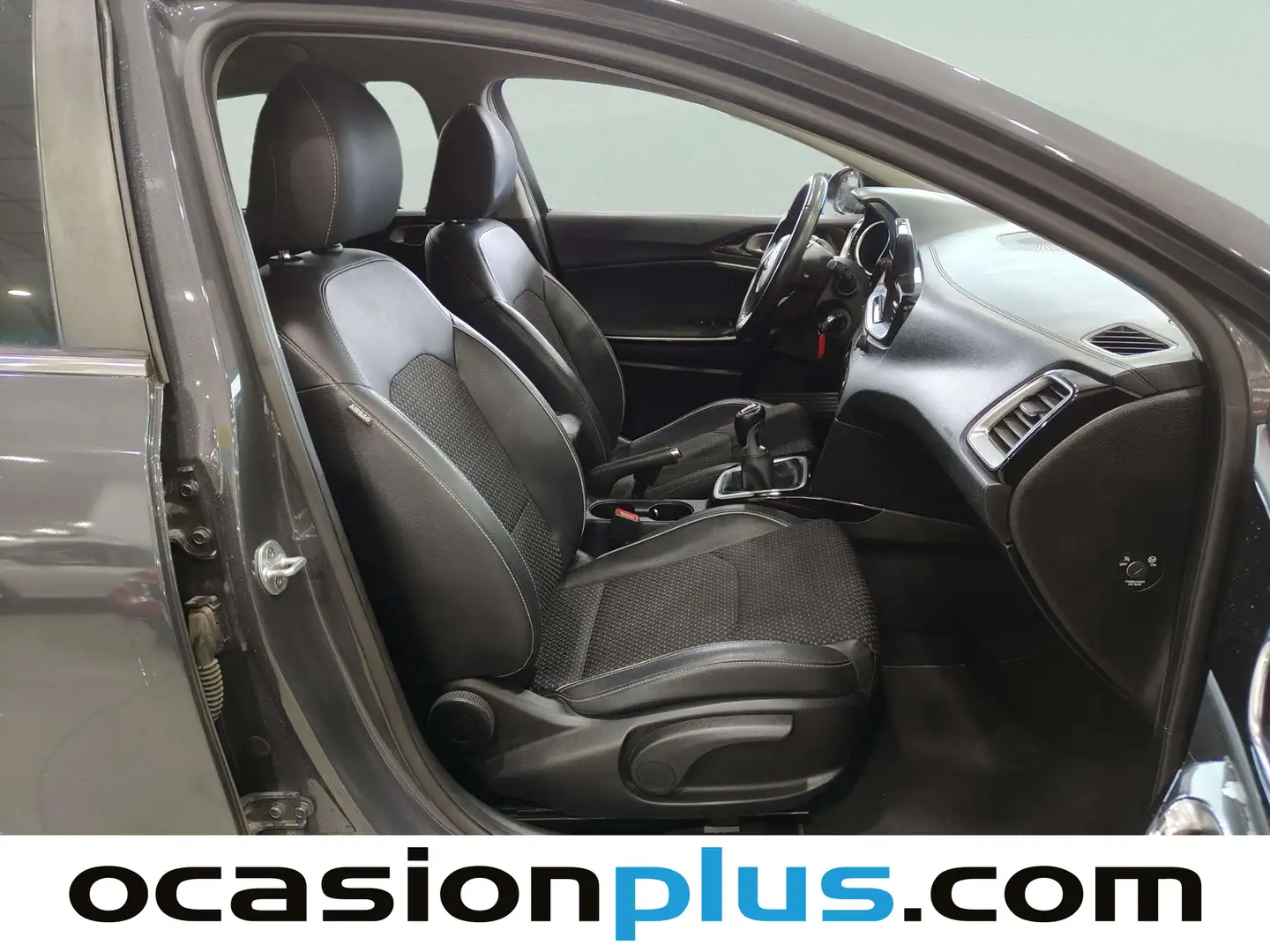 Foto KIA Ceed Kia Ceed 1.4 T-GDi Tech (140 CV)