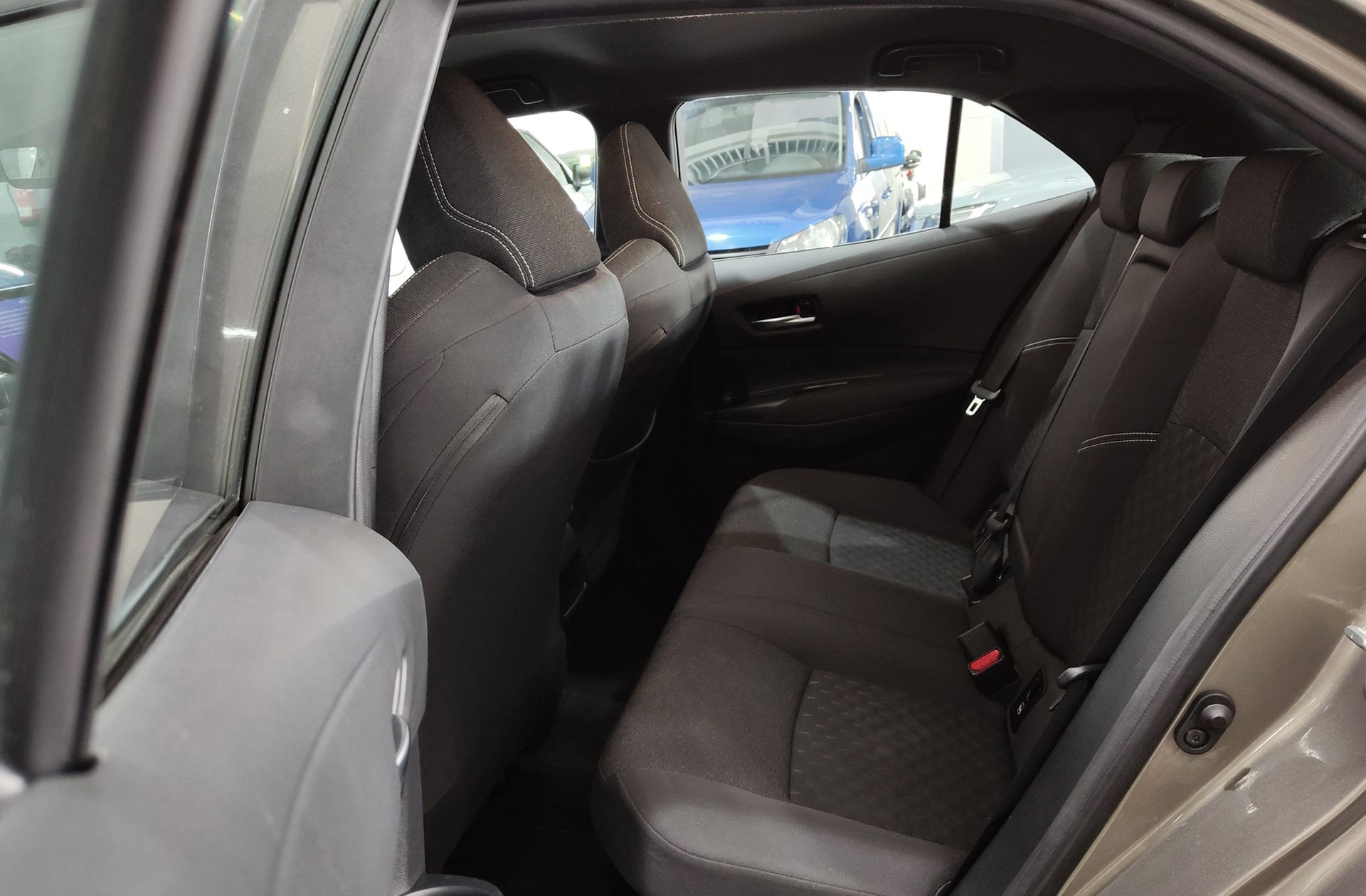 Toyota Corolla 140H Active Plus - foto 10