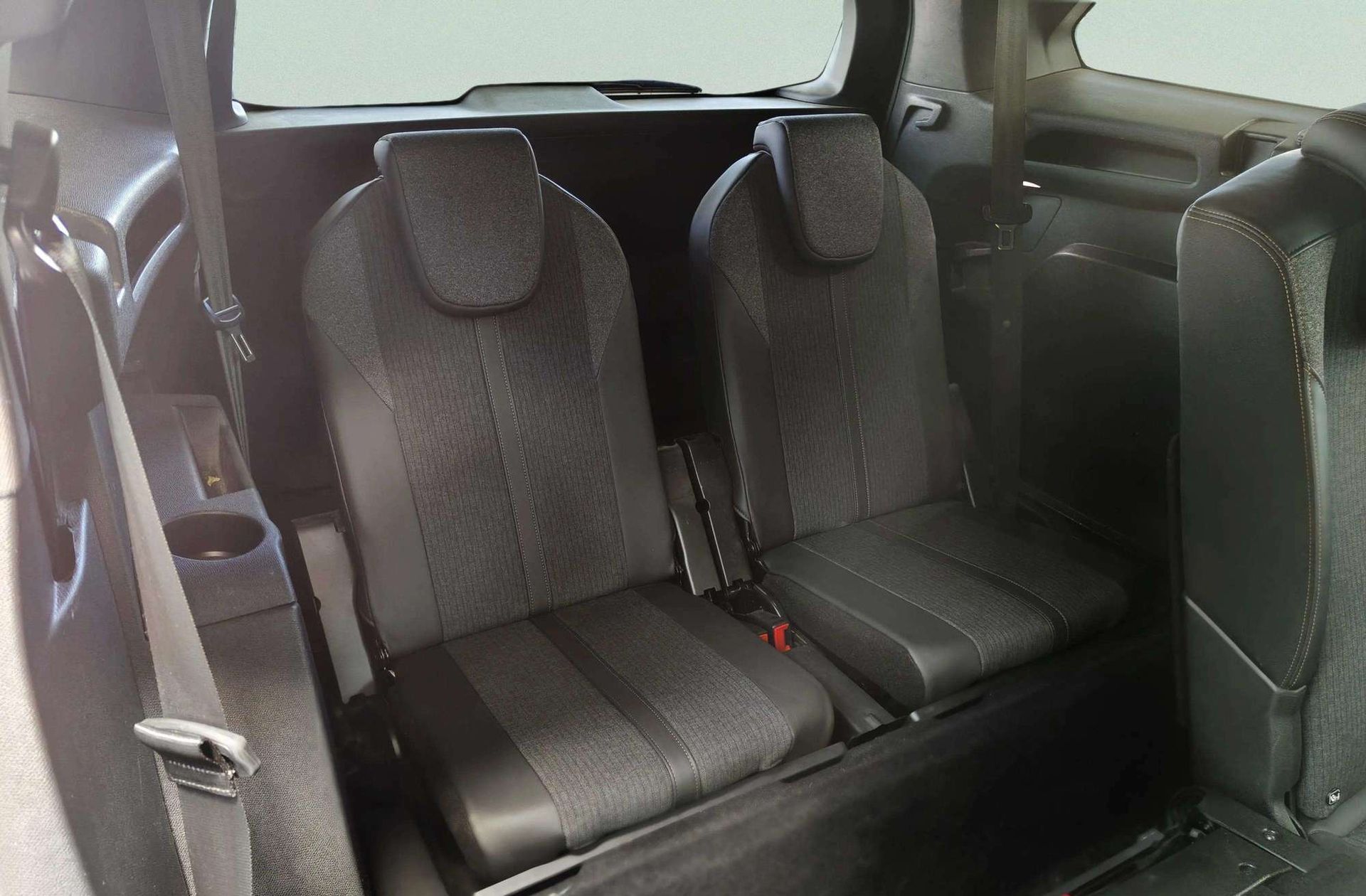 Peugeot 5008 1.6L THP GT Line EAT6 7 plazas - foto 26