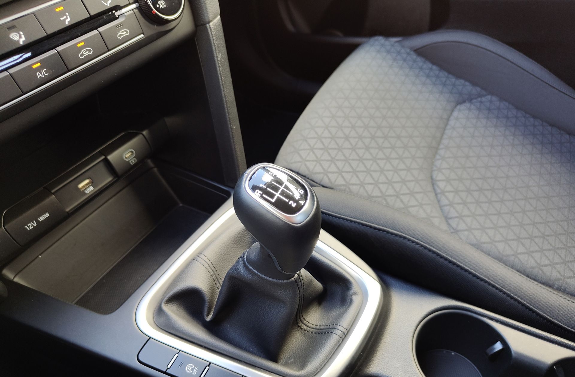 Kia Ceed 1.0 T-GDi Concept - foto 5