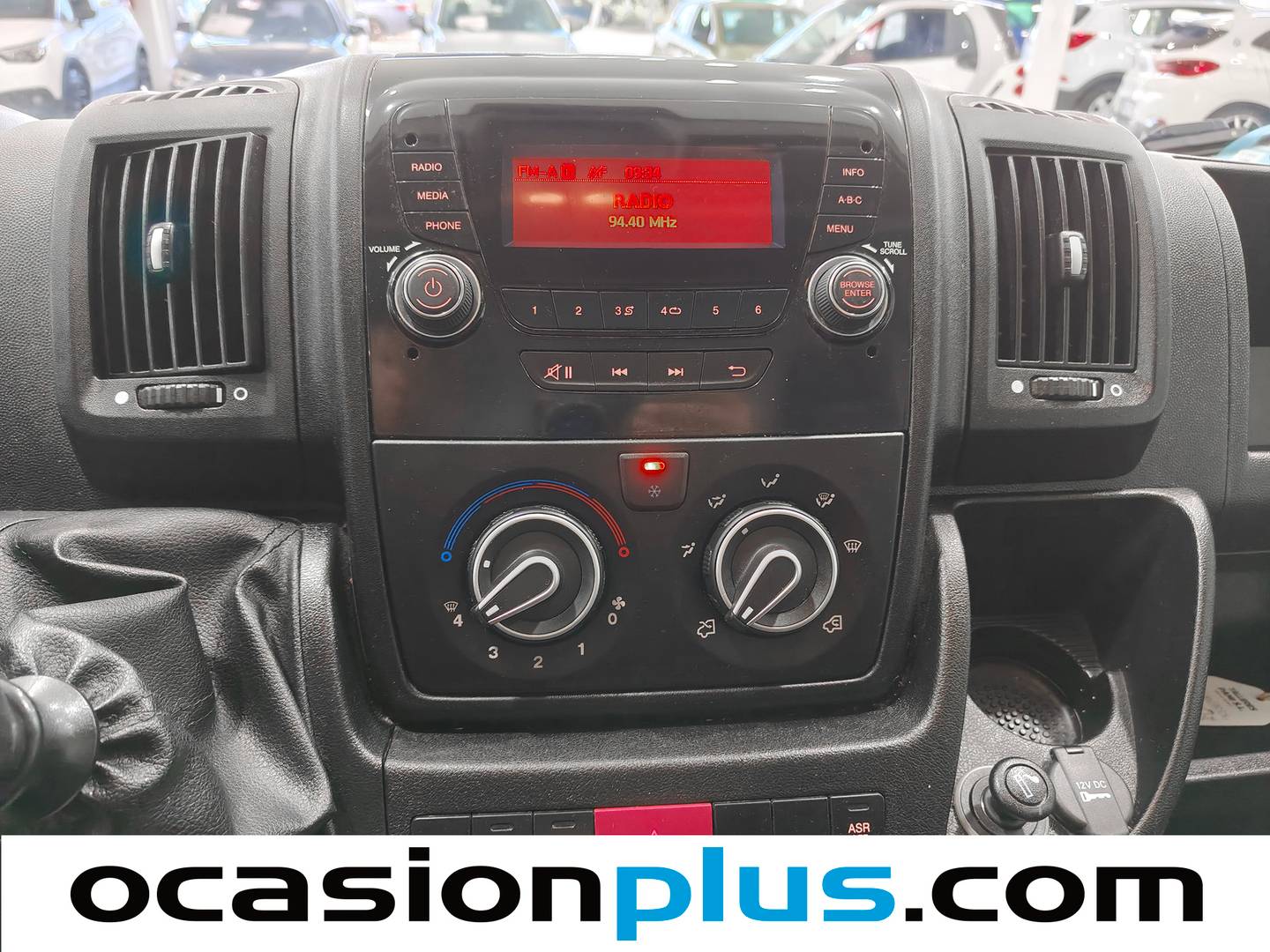 Extras y acabados del Peugeot Boxer Peugeot Boxer Furgon BlueHDi 130 335 L3H2 (130 CV)