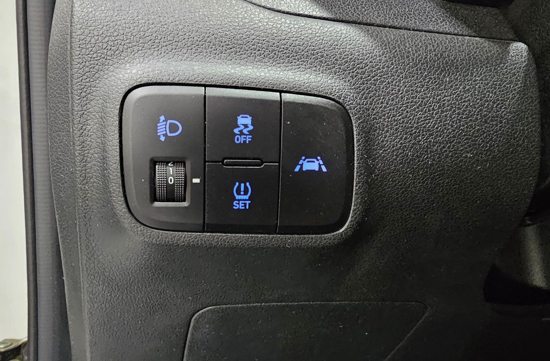 Hyundai i10 1.0 Klass - foto 9