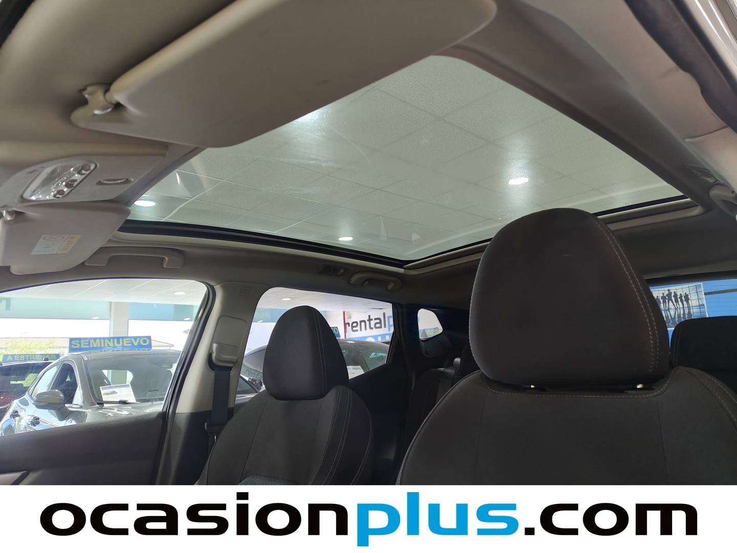 Extras y acabados del Nissan QASHQAI Nissan Qashqai dCi 130 N-Connecta 4x2 (130 CV)