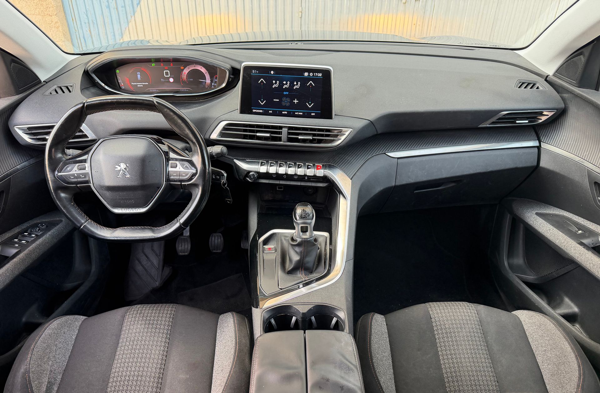 Peugeot 5008 1.2L PureTech Active 7 plazas - foto 7