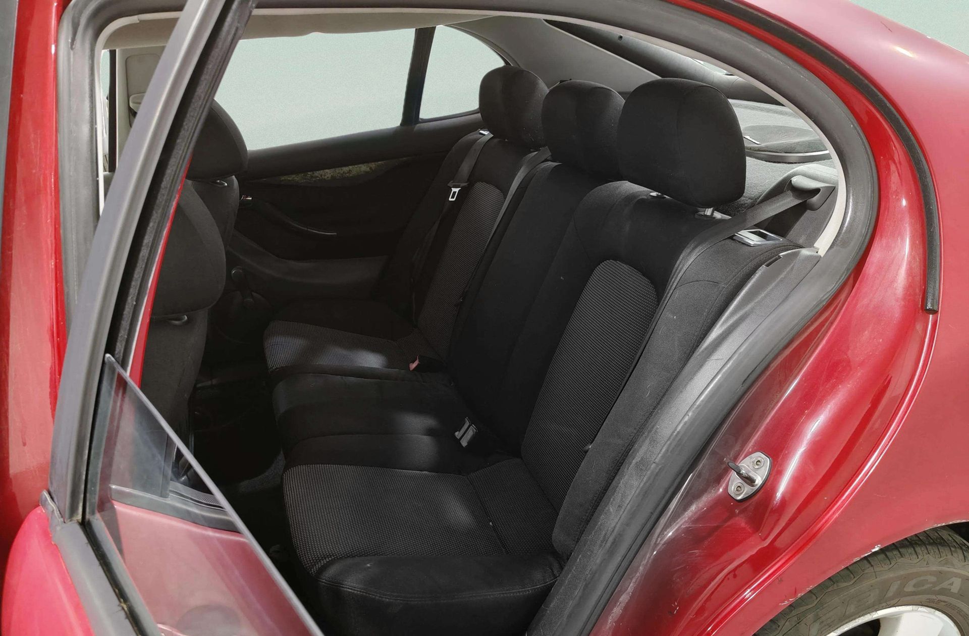 SEAT León 1.6 Reference - foto 9