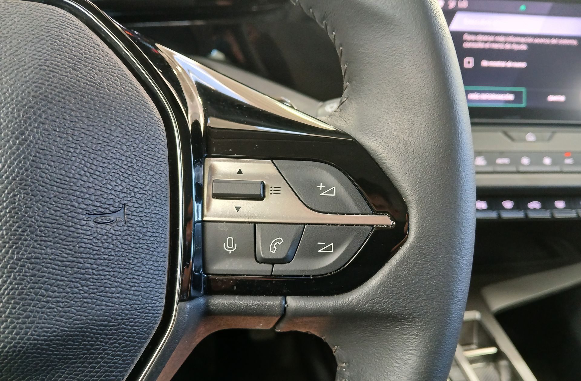 Peugeot 308 PureTech 130 Active Pack EAT8 - foto 27