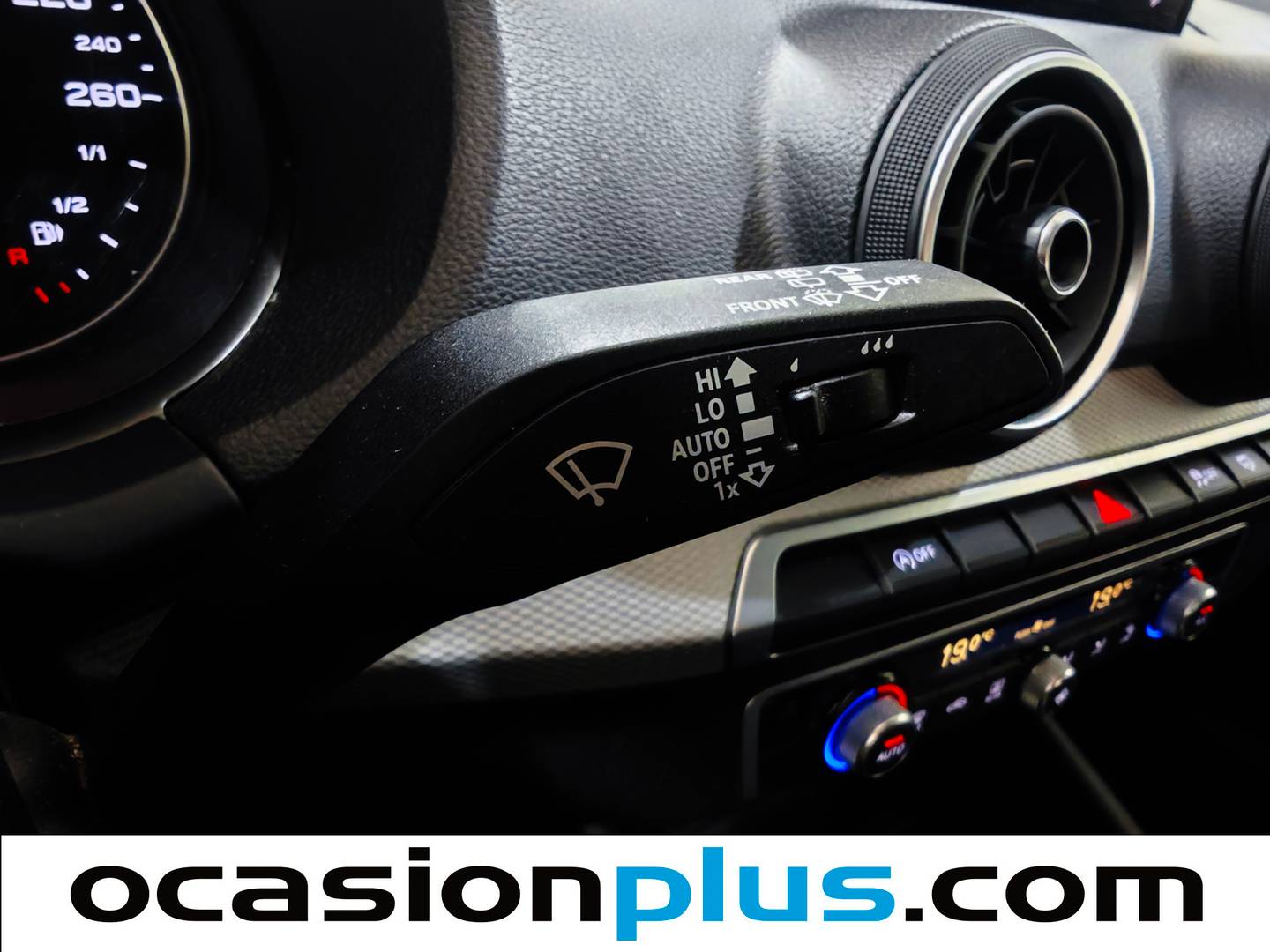 Foto Audi Q2 Audi Q2 Advanced 30 TDI S tronic (116 CV)