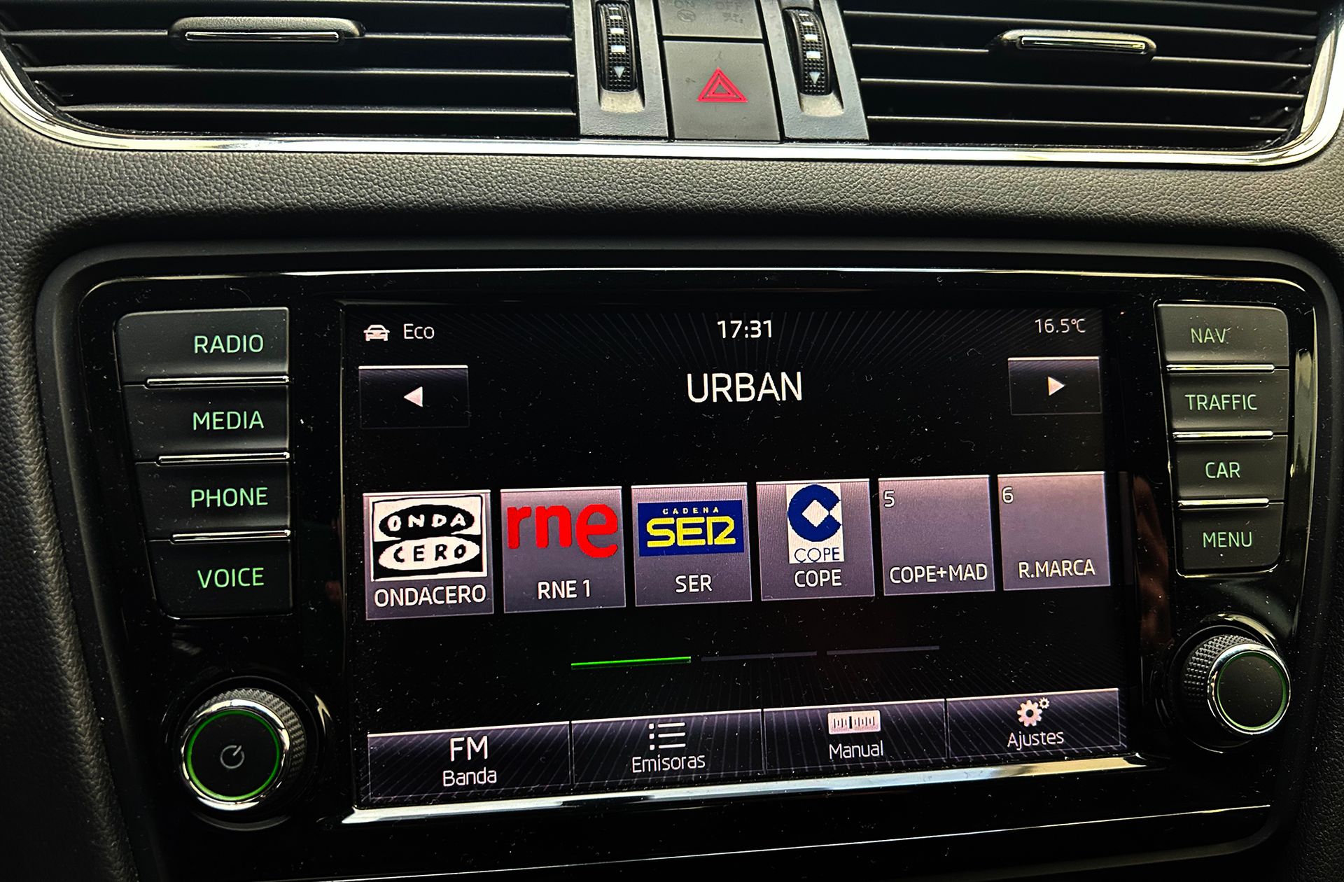Škoda Octavia 2.0 TDI RS DSG - foto 26