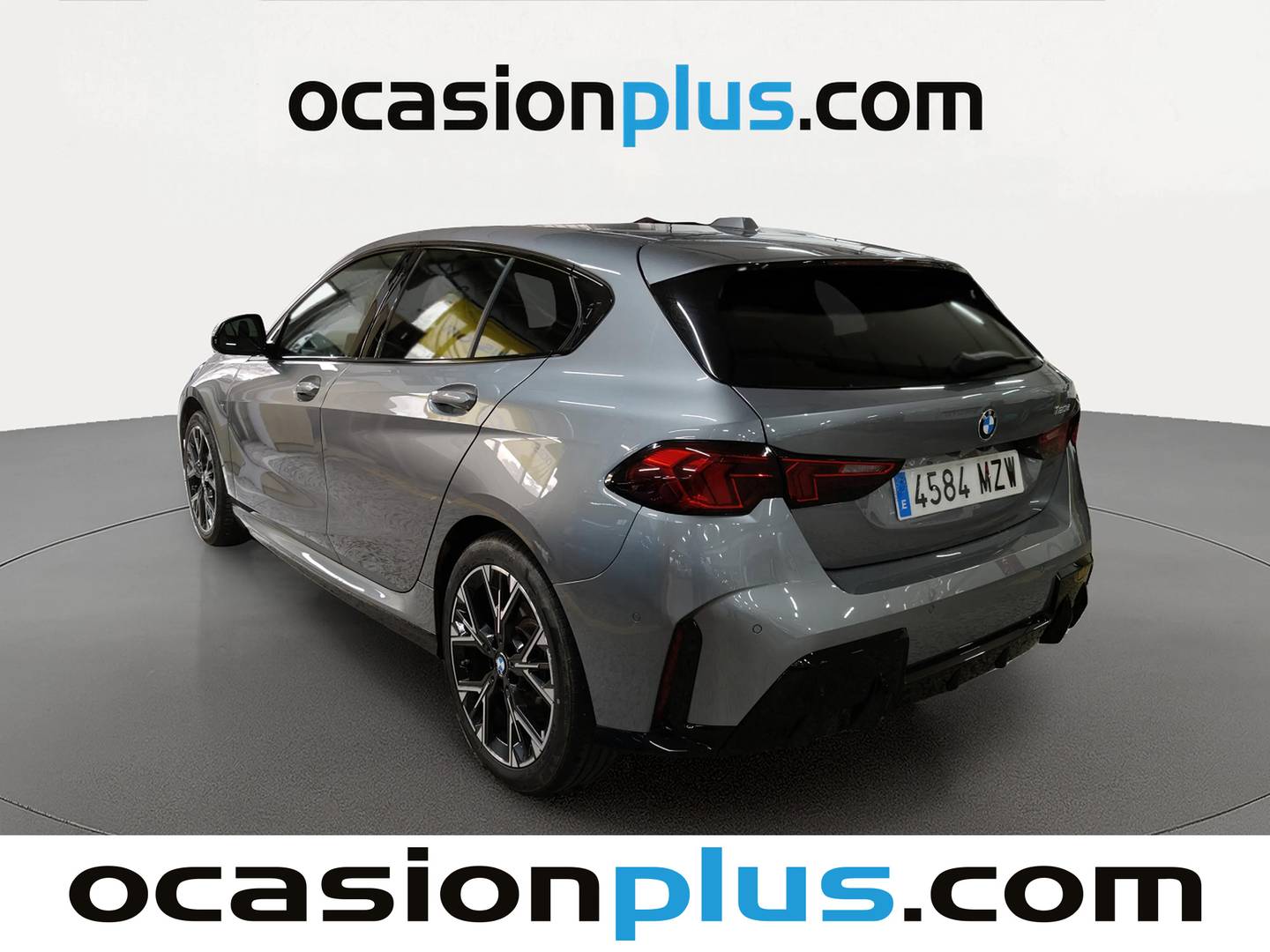 Foto trasera BMW Serie 1 BMW Serie 1 120d (163 CV) Pack M derecha