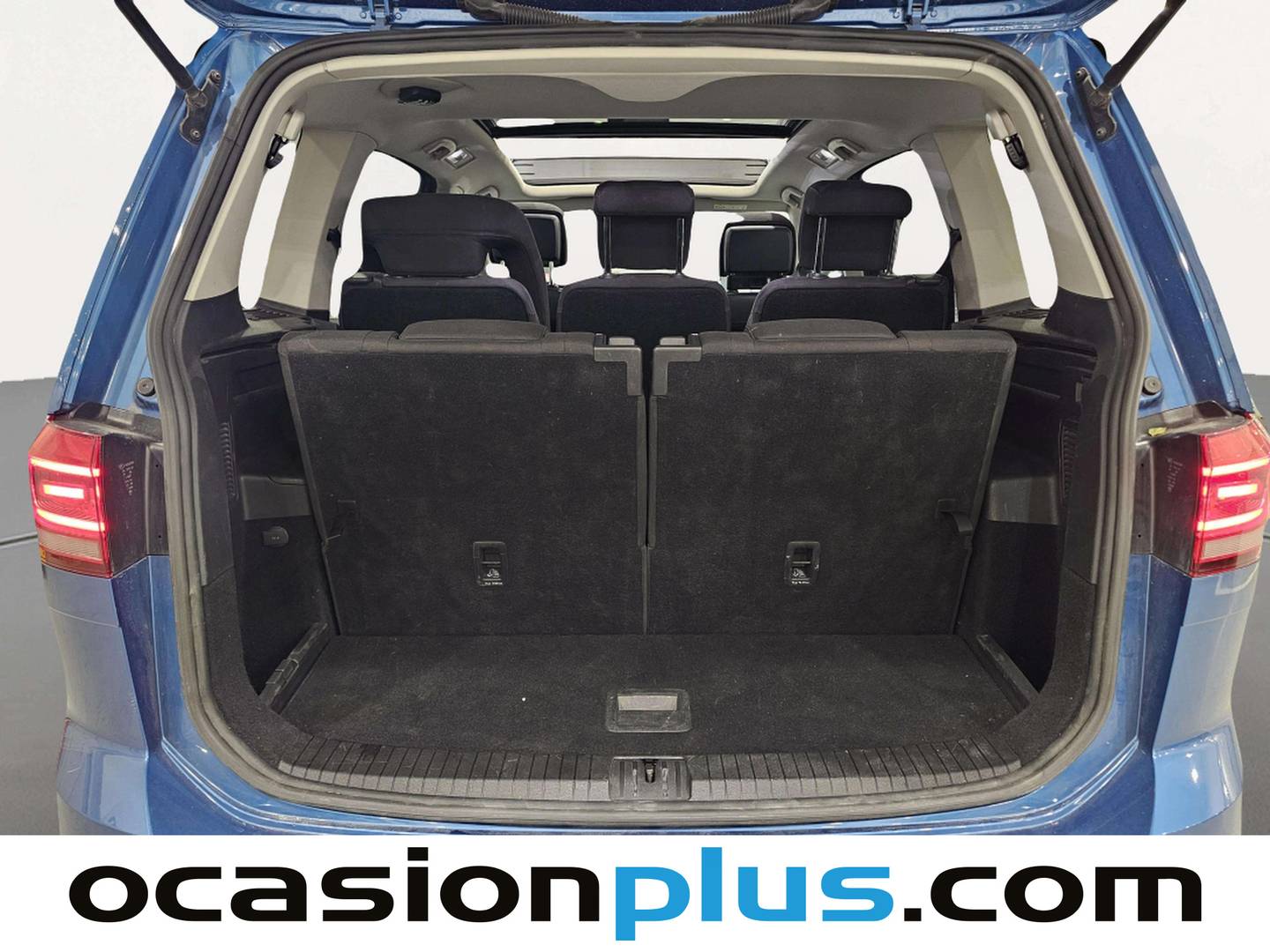 Foto Volkswagen Touran Volkswagen Touran Sport 1.6 TDI (115 CV) 7 PLAZAS  PACK R-LINE siete plazas