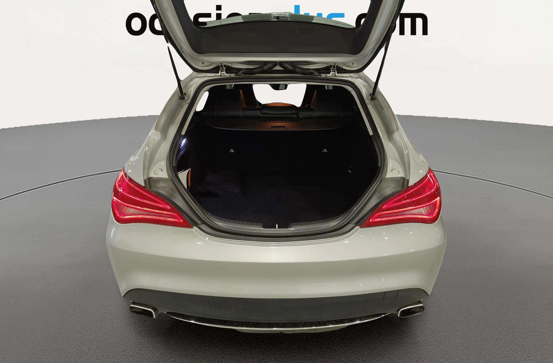 Mercedes-Benz CLA Shooting Brake CLA 200 d AMG Line - foto 17