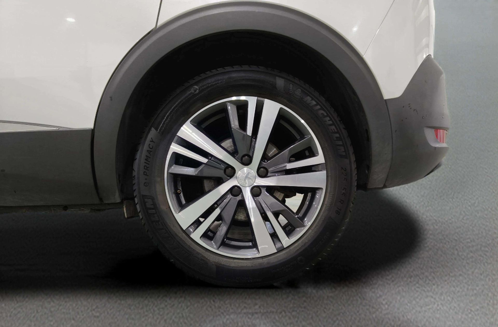 Peugeot 5008 1.2 Allure Pack eDCS6 7 plazas - foto 35