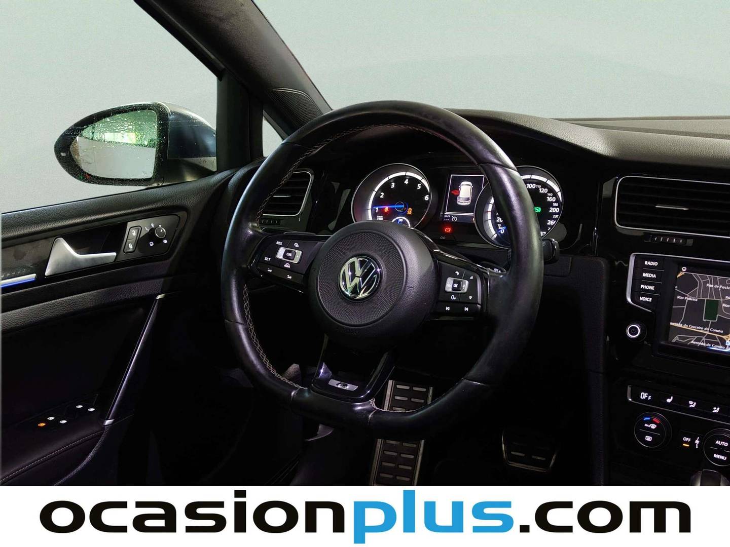 Volkswagen Golf Volkswagen Golf R 2.0 TSI BMT 4Motion (300 CV) DSG de segunda mano