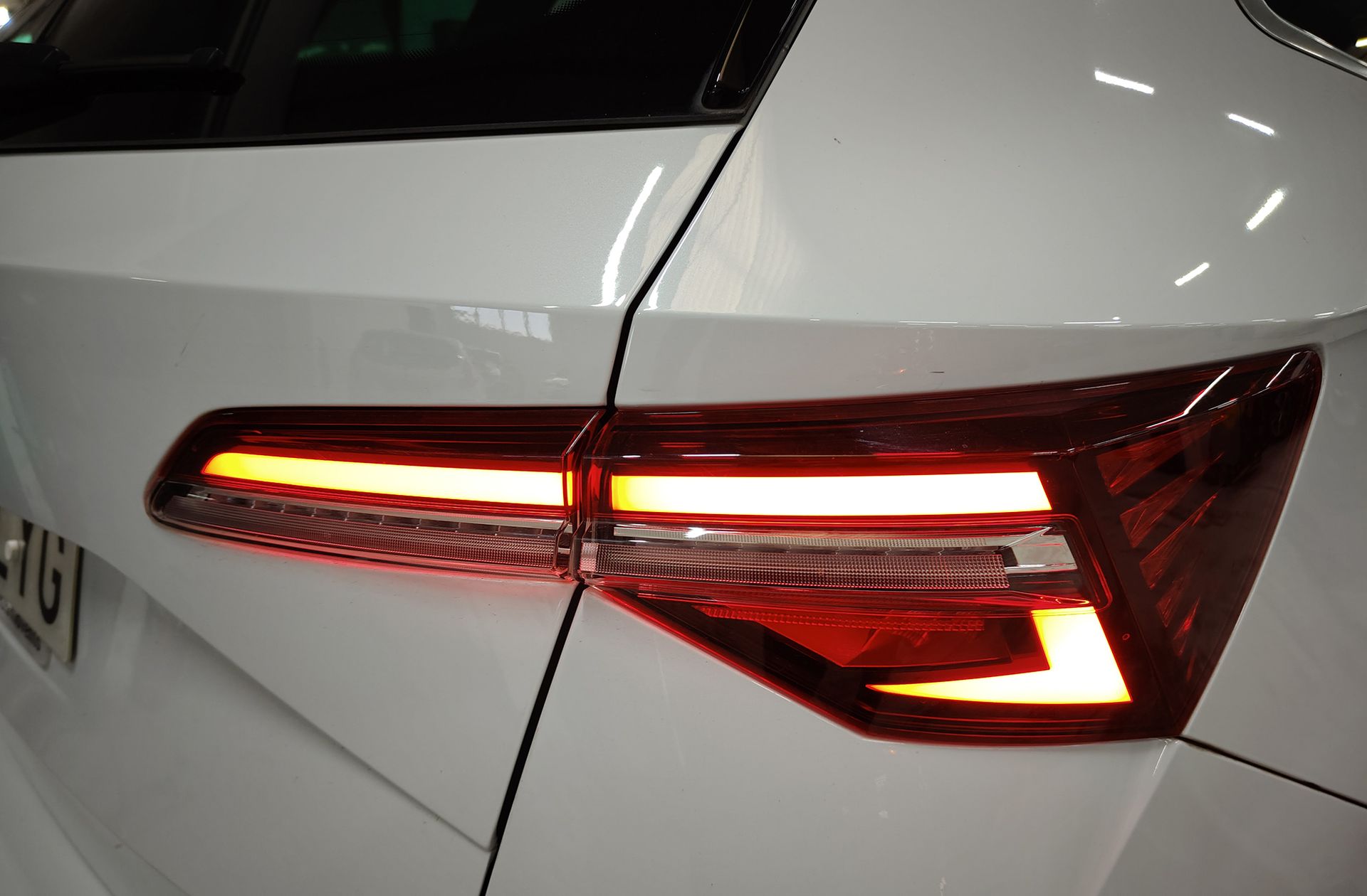 Škoda Karoq 1.5 TSI ACT Ambition DSG - foto 15