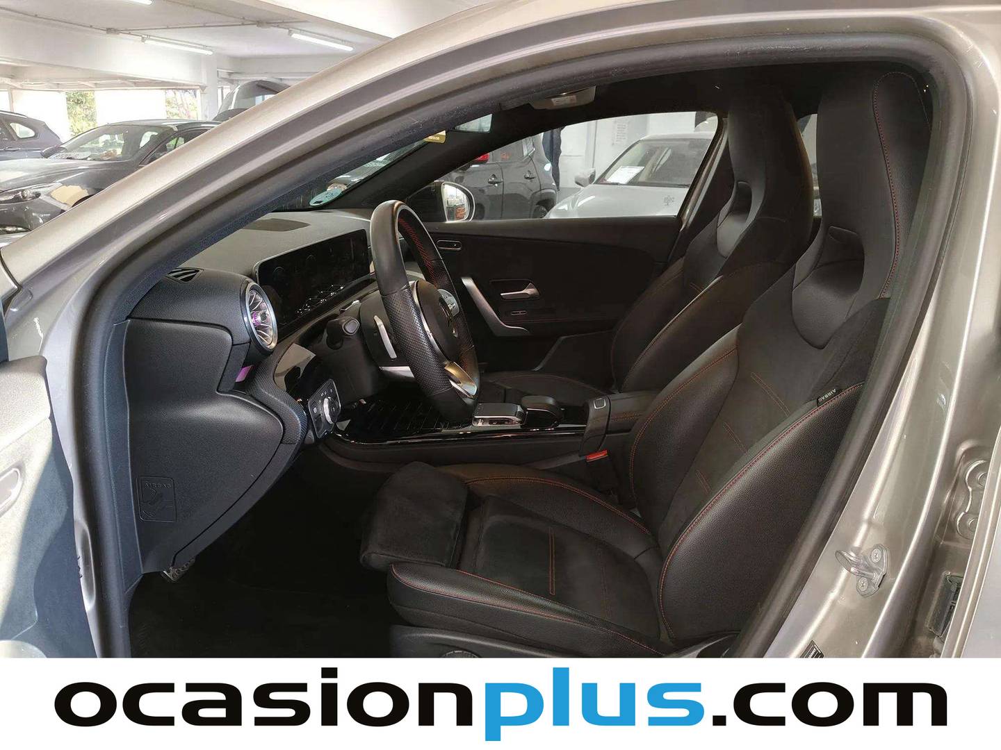 Foto asientos delanteros Mercedes Clase A Mercedes-Benz Clase A Clase A 180 d (116 CV) Pack AMG