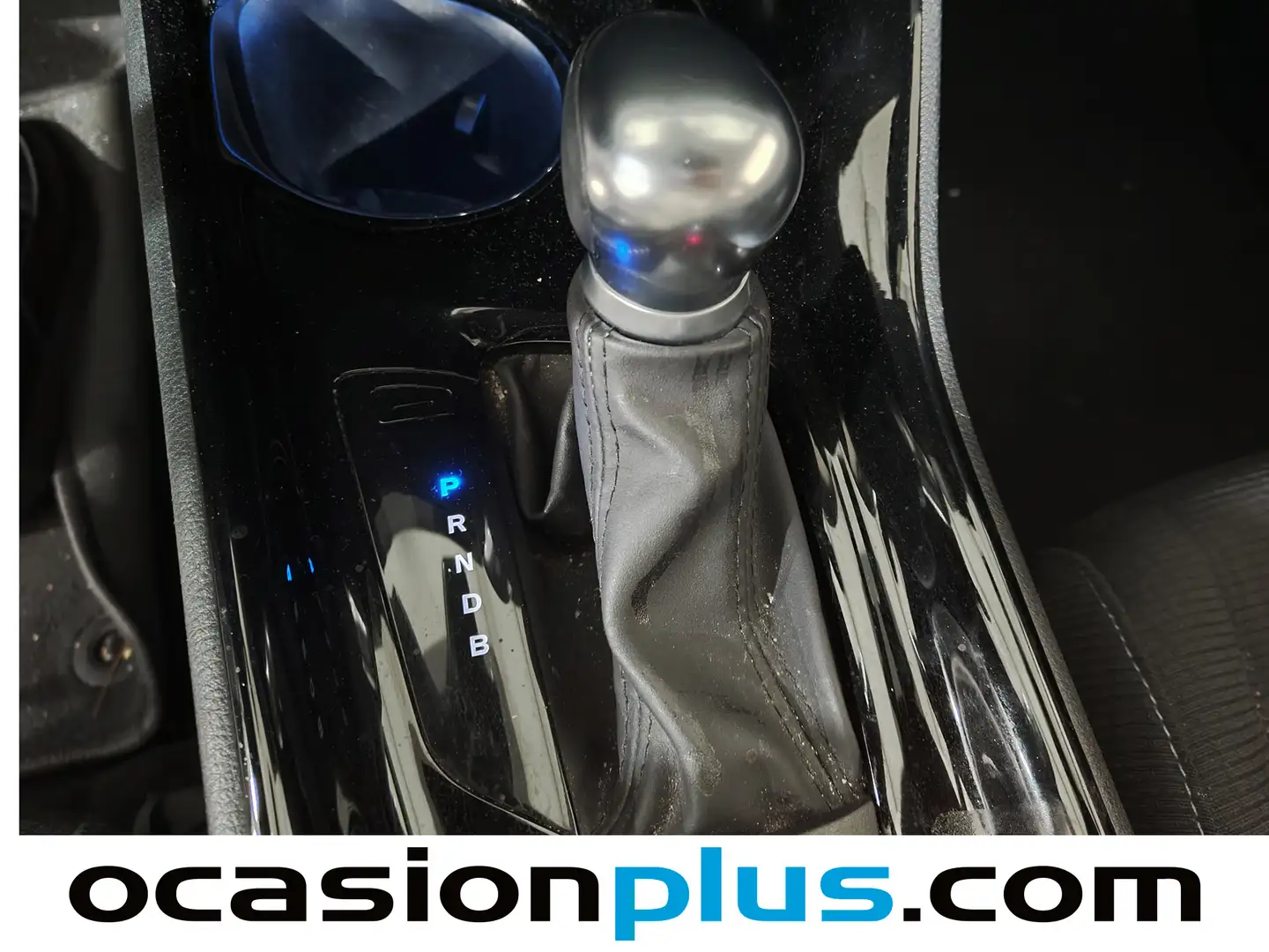 Foto Toyota C-HR Toyota C-HR 1.8 125H Advance (122 CV)