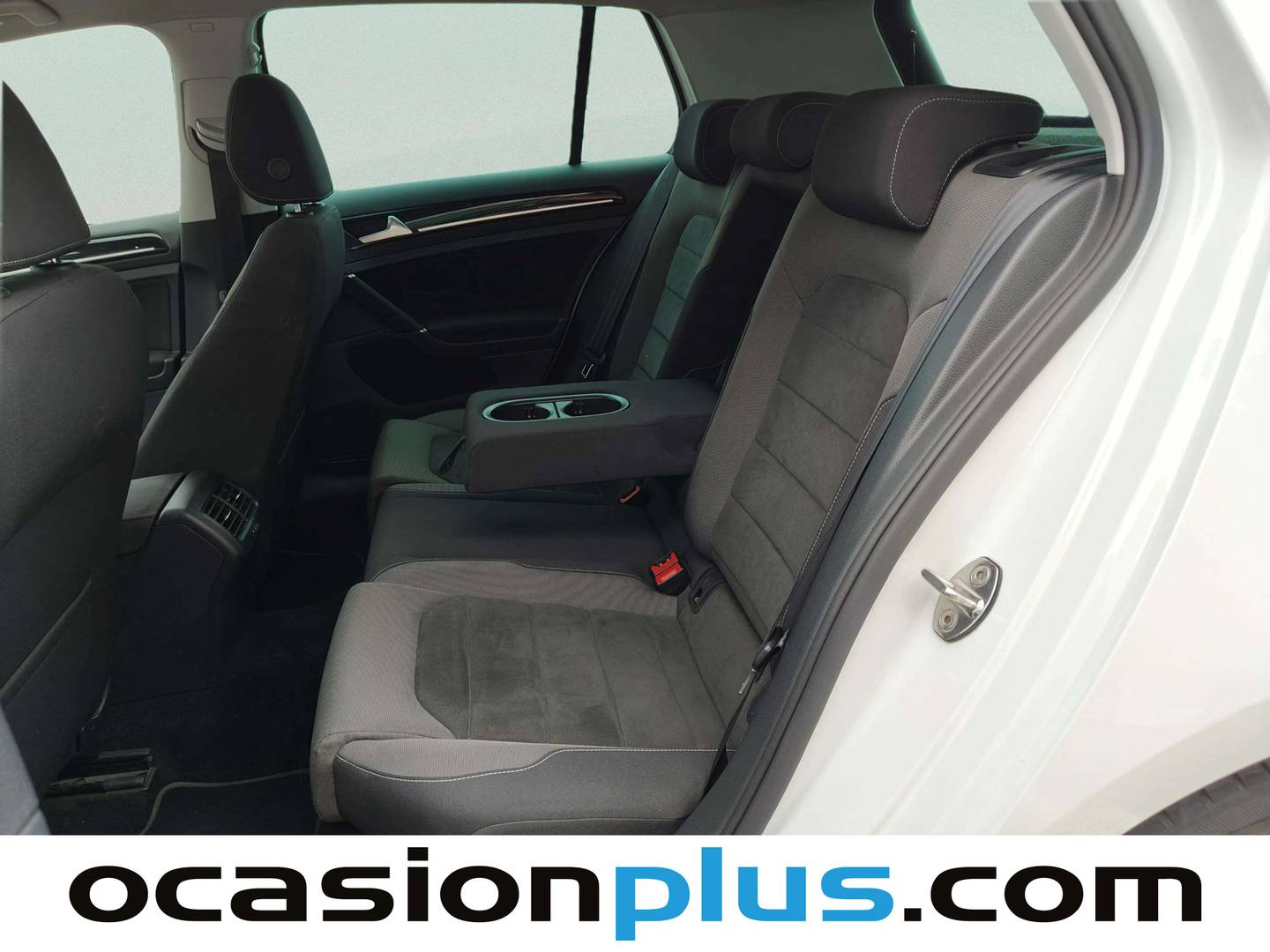 Foto asientos traseros Volkswagen Golf Volkswagen Golf Sport R-Line 2.0 TDI (150 CV) DSG