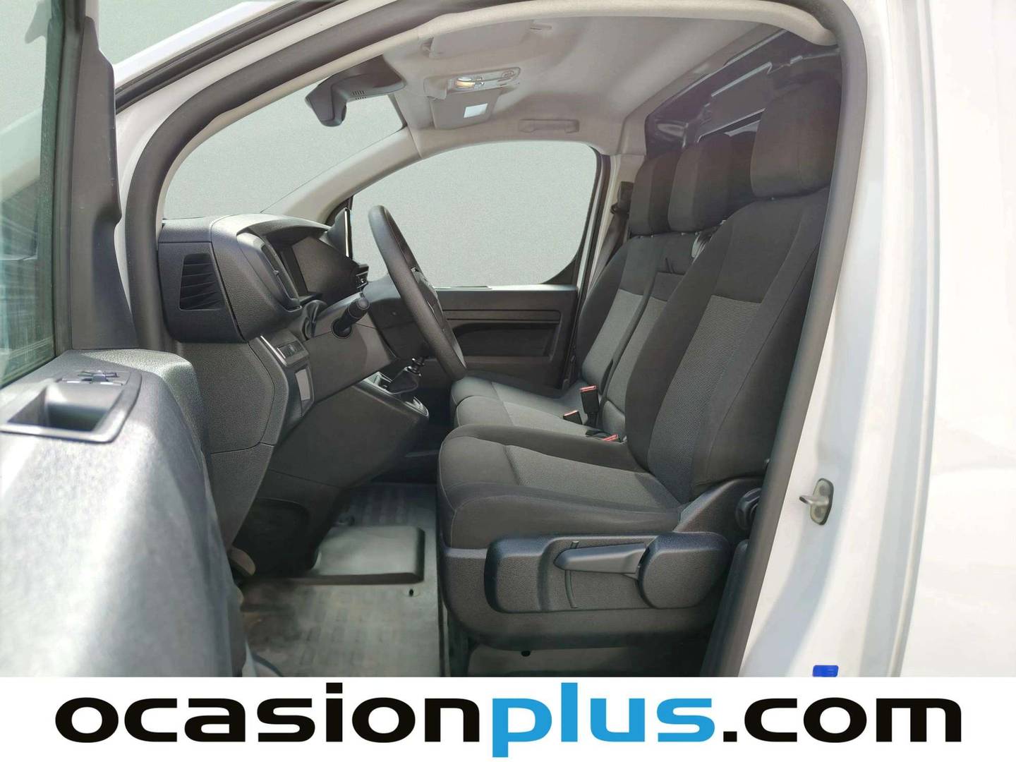 Foto asientos delanteros Opel Vivaro Opel Vivaro Furgon BlueHDi 120 (120 CV)