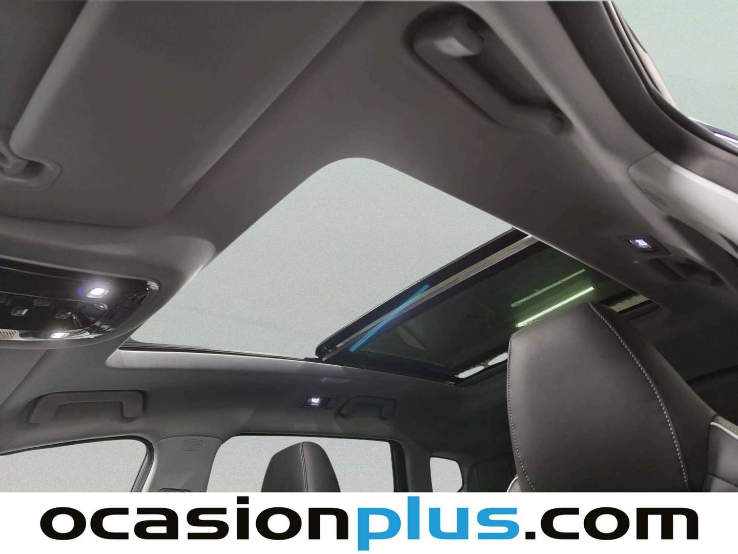 Extras y acabados del EBRO S700 EBRO S700 1.6 TGDI Luxury 7 DCT (147 CV)