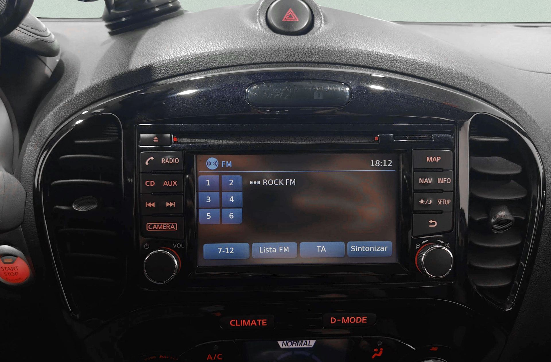 Nissan Juke dCi 110 N-Connecta - foto 32