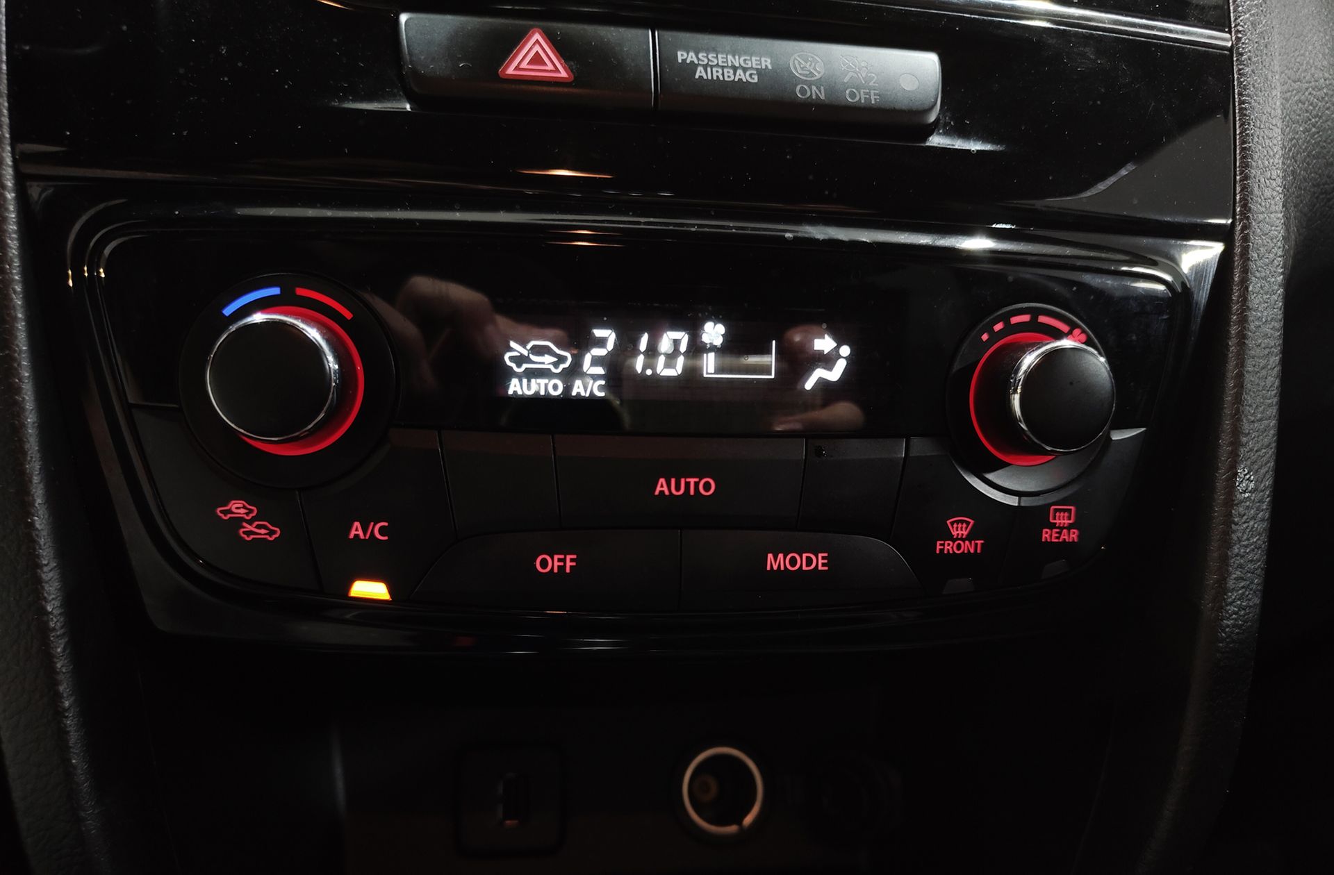 Suzuki Vitara 1.4 Turbo GLX 4WD - foto 31