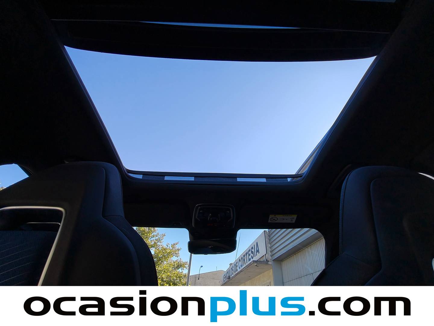 Extras y acabados del Lynk & Co 01 Lynk & Co 01 1.5 PHEV 6.6kW (261 CV)