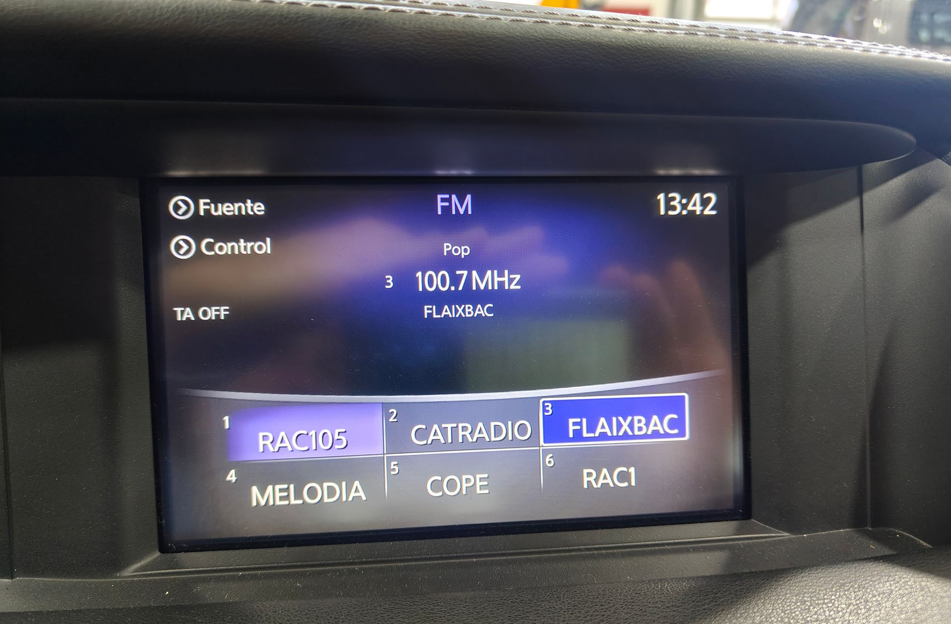 Infiniti Q30 1.6 TC Premium 7DCT - foto 28