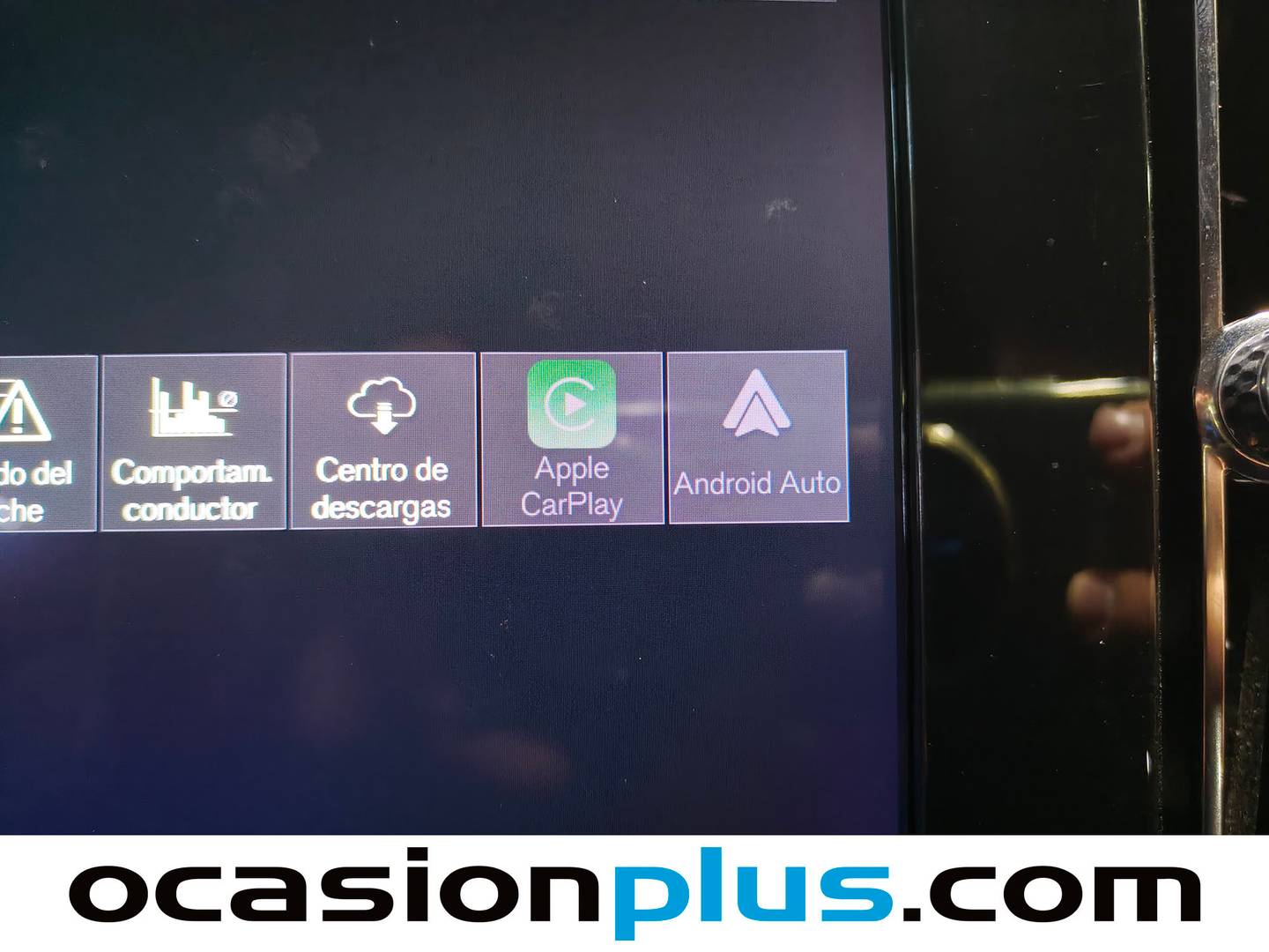 Equipamiento del Volvo XC40 Volvo XC40 T3 Business Plus Auto (163 CV)