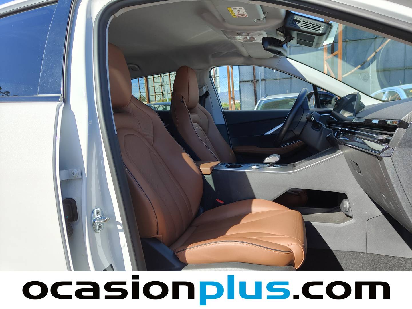 Foto OMODA 5 Omoda 5 1.6 T-GDI Comfort DCT  (185 CV)