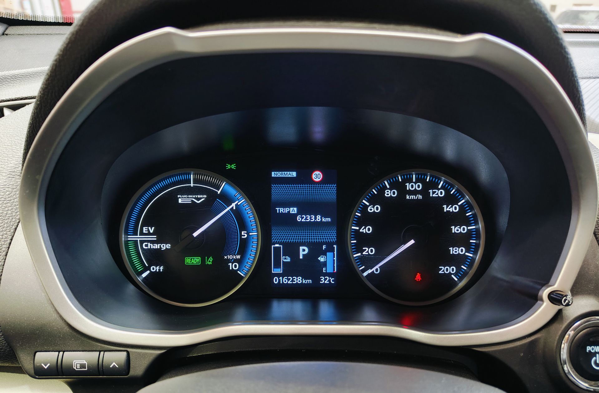 Mitsubishi Eclipse Cross 2.4 PHEV Kaiteki 4WD - foto 24