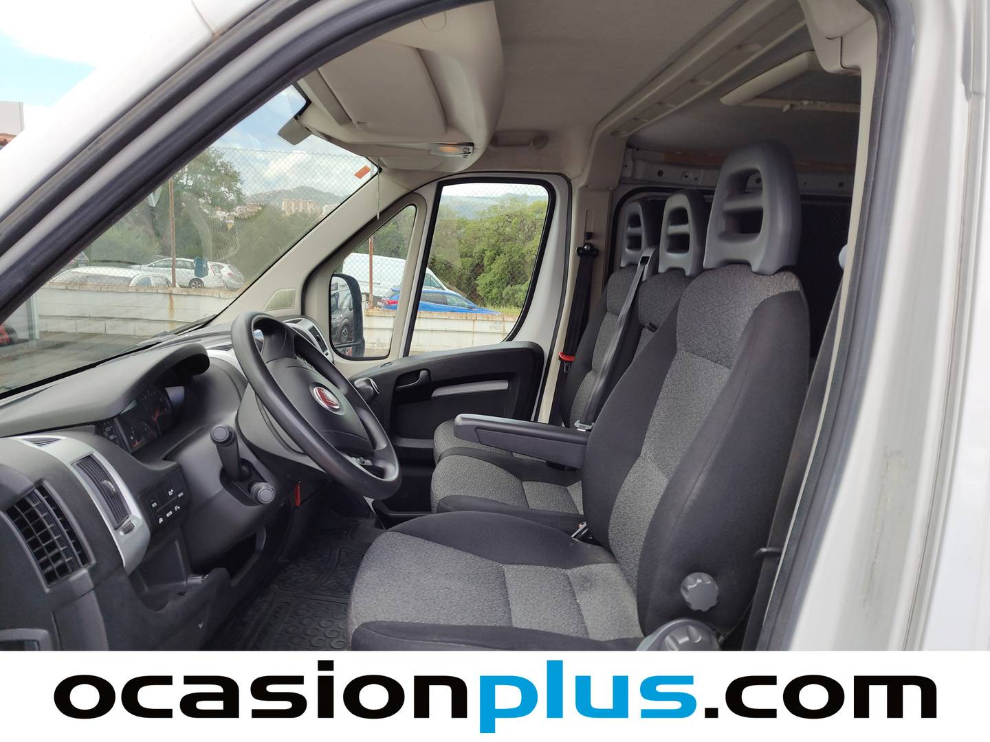 Foto asientos delanteros Fiat Ducato Fiat Ducato 30 L2 H1 2.3 1 Euro 6d-temp (140 CV)