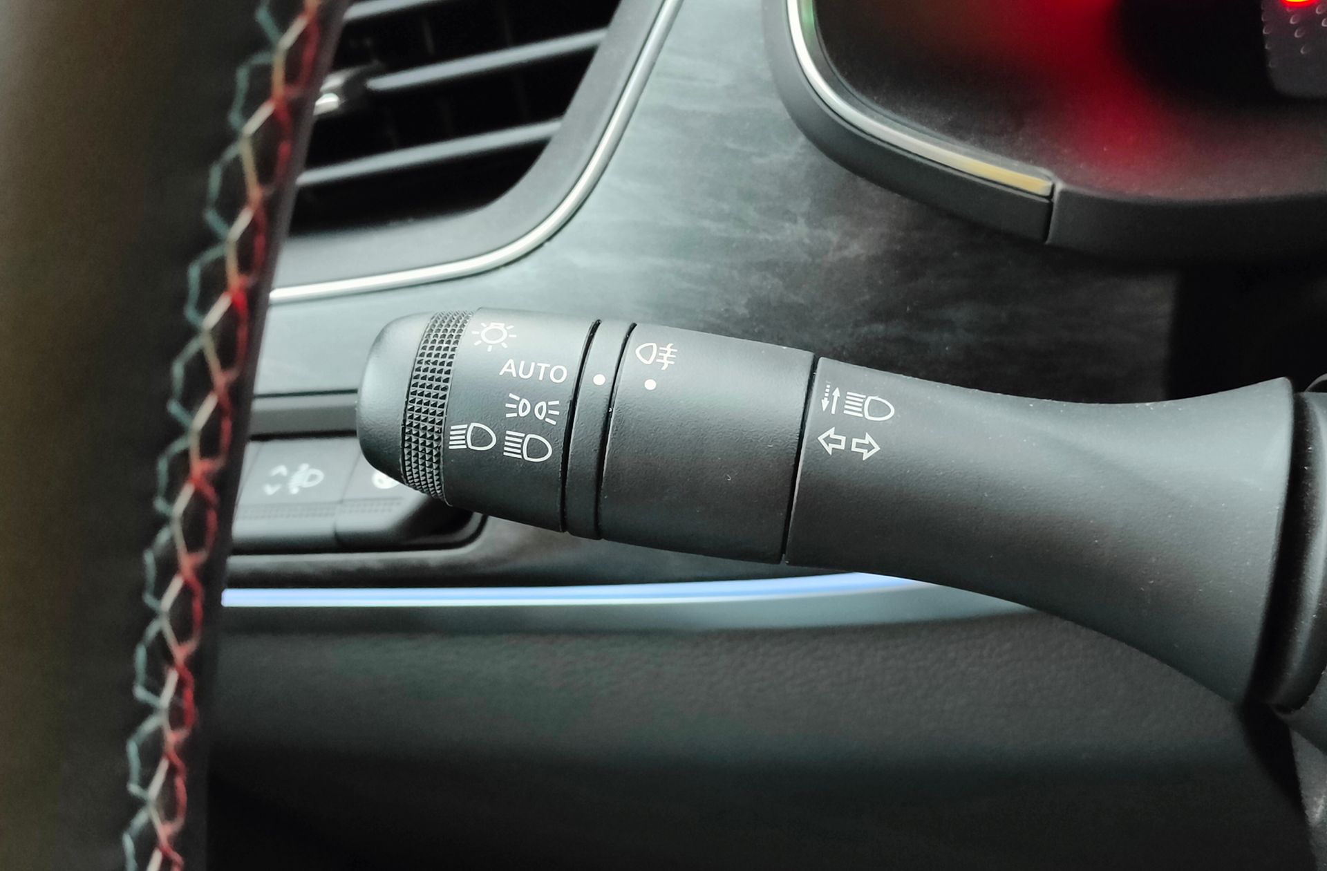 Renault Arkana Esprit Alpine E-Tech Híbrido - foto 26