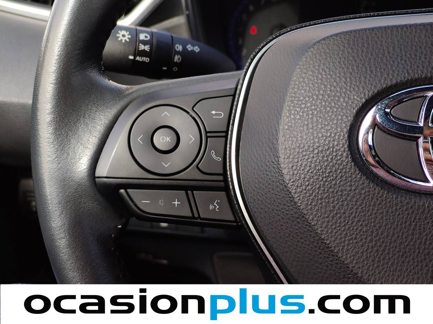 Foto Toyota Corolla Toyota Corolla Touring Sports 180H Style E-CVT (180 CV)