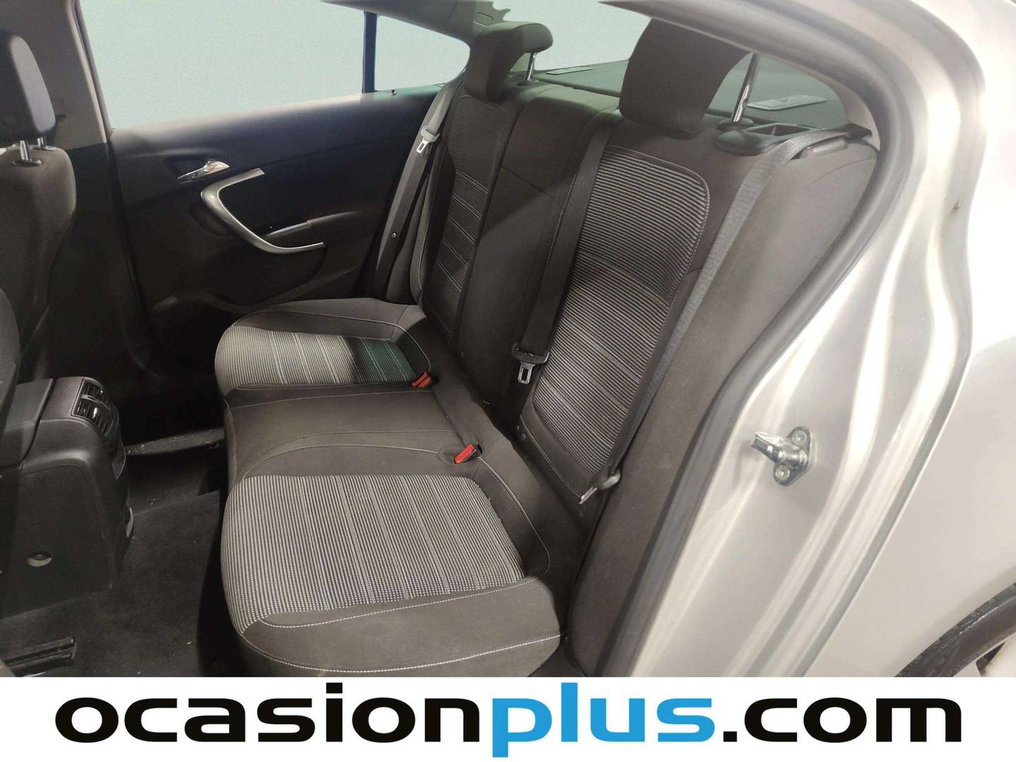 Foto asientos traseros Opel Insignia OPEL Insignia 2.0 CDTI Biturbo Start & Stop Sportive (195 CV)