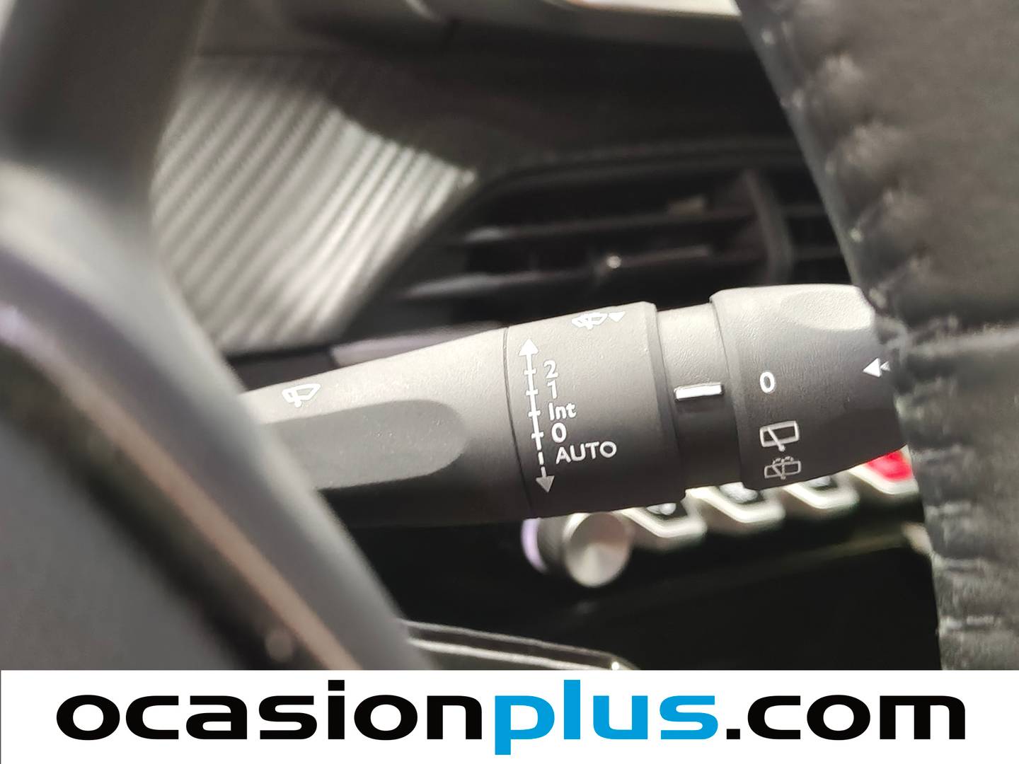 Peugeot 2008 Peugeot 2008 Allure Hybrid eDCS6 (145 CV) seminuevo