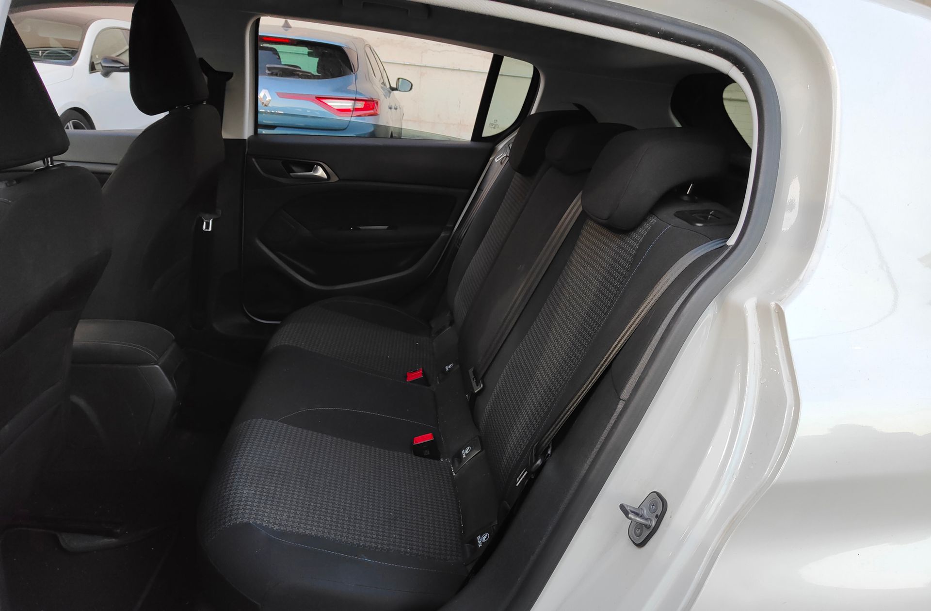Peugeot 308 PureTech 130 Style - foto 11