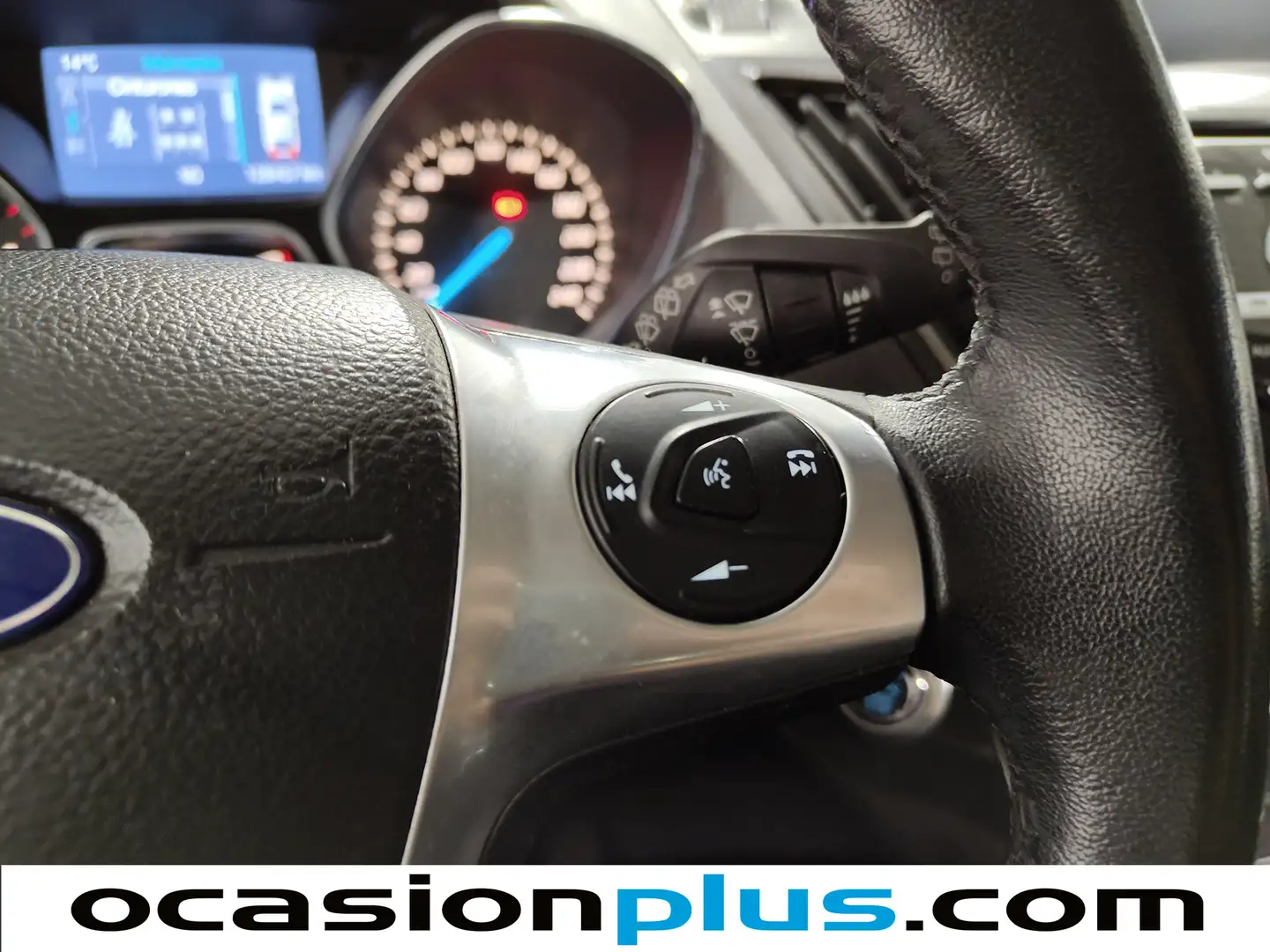 Foto Ford Kuga Ford Kuga 2.0 TDCI S&S Titanium 4x2 (120 CV)