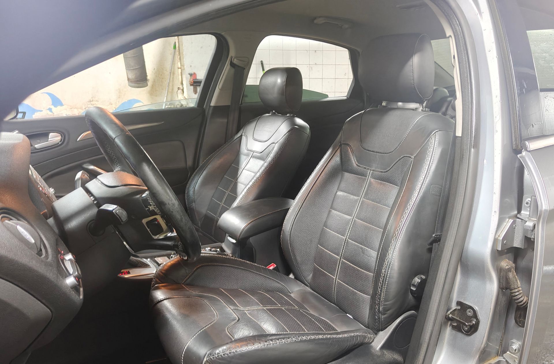 Ford Mondeo 2.0 TDCi Titanium PowerShift - foto 10