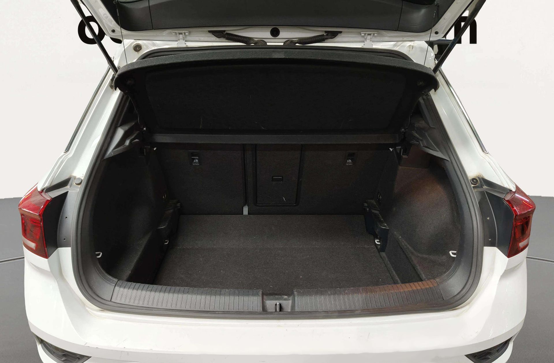Volkswagen T-Roc Sport 1.6 TDI - foto 17