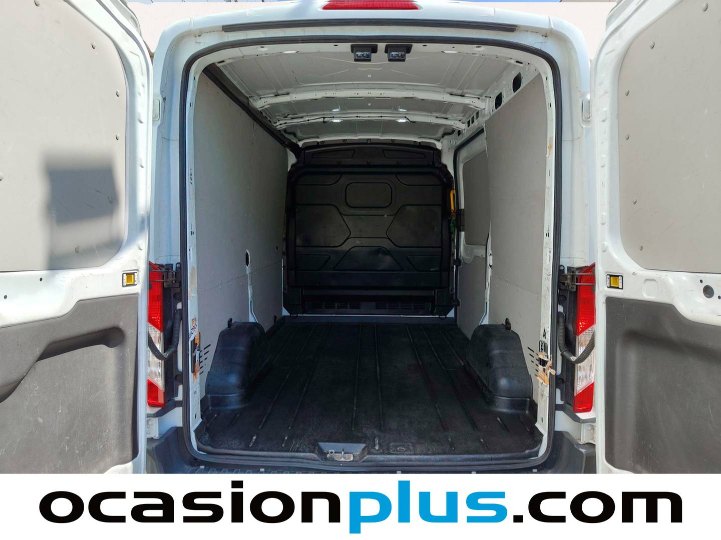 Foto asientos traseros Ford Transit Ford Transit Furgon 310 L2H2 Trend (105 CV)