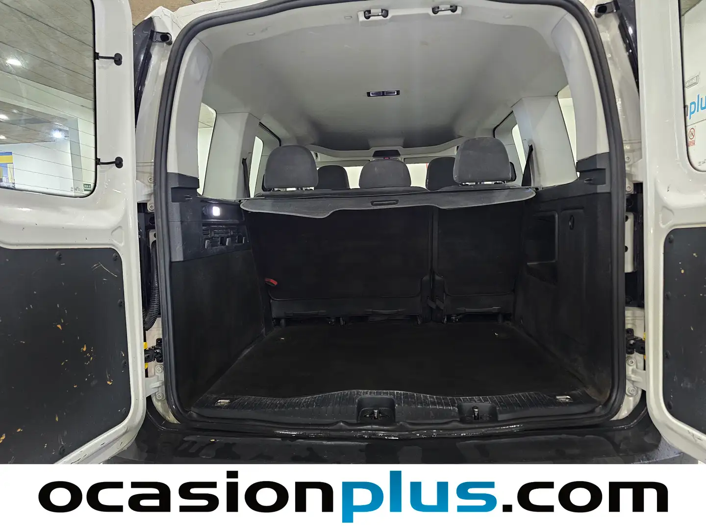 Foto Volkswagen Caddy Volkswagen Caddy Kombi 2.0 TDI (102 CV)