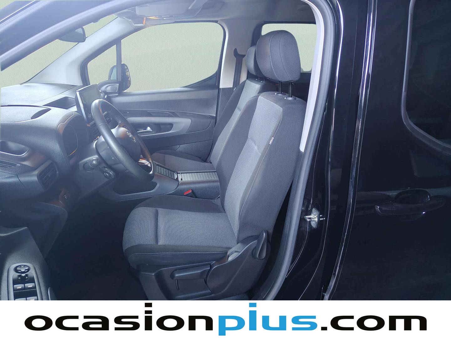 Foto asientos delanteros Toyota Proace City Verso Toyota Proace City Verso 1.2 Family Active L1 5 Plazas (110 CV)